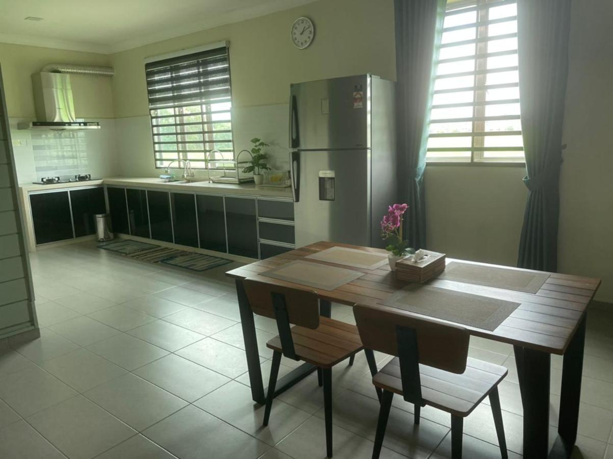 Vistana Indah Holiday home